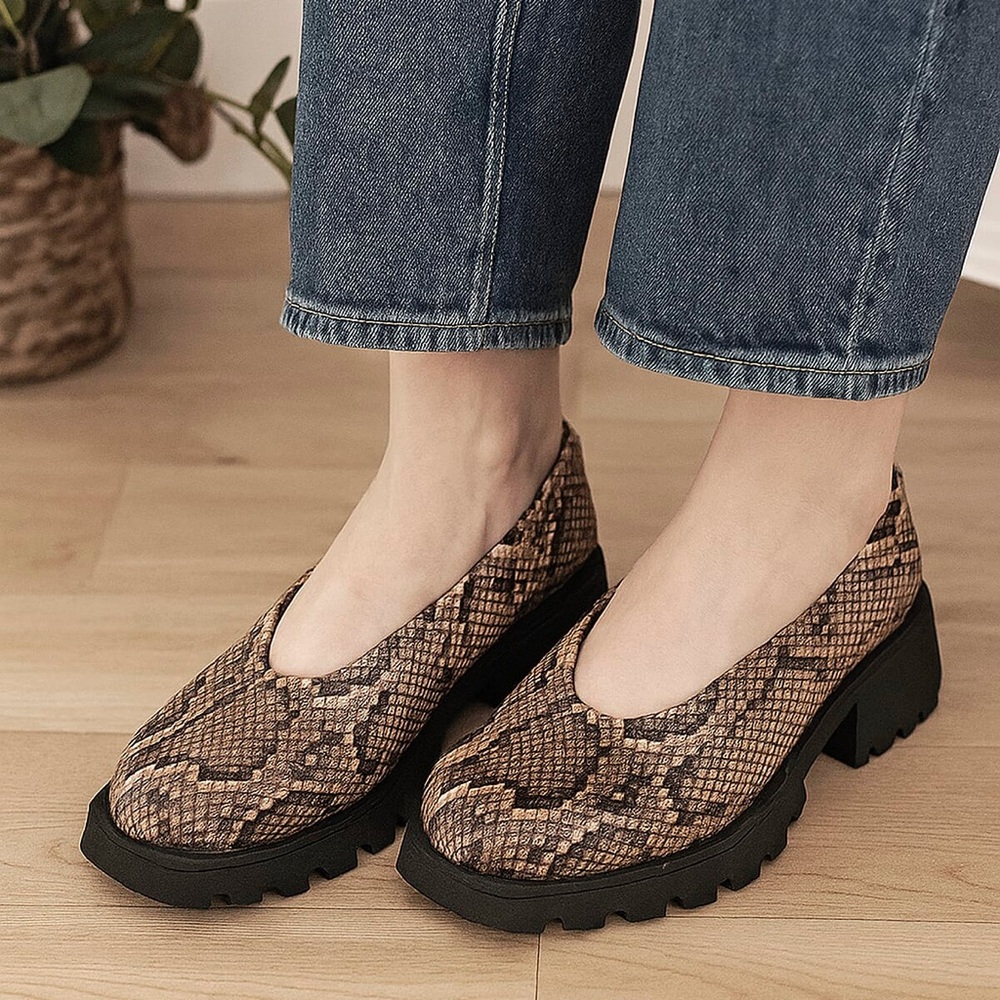 New in Box Katy Perry-The Daarling Slip on loafer snakeskin Pattern sz 8.5
Sale” - Picture 2 of 5